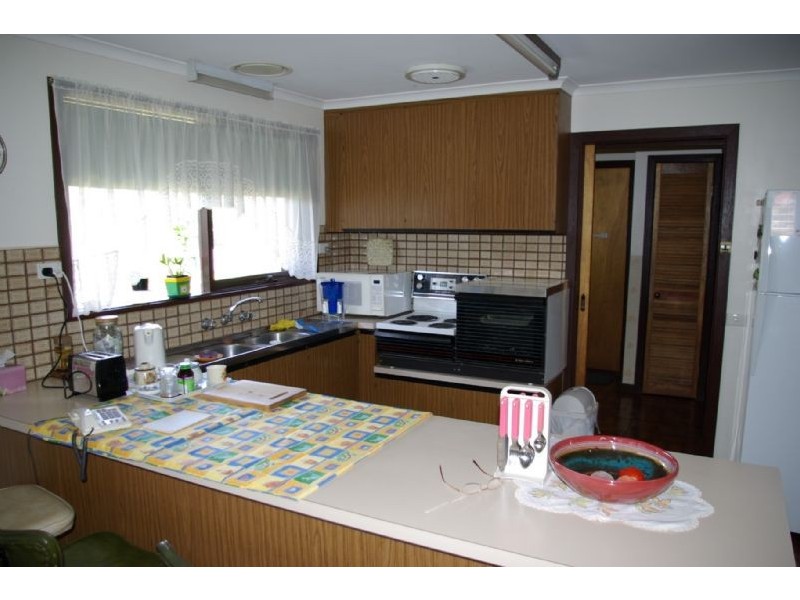 60 Whitehead Grove, Rosebud West VIC 3940