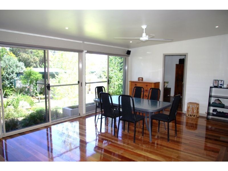 20 First Avenue, Rosebud VIC 3939