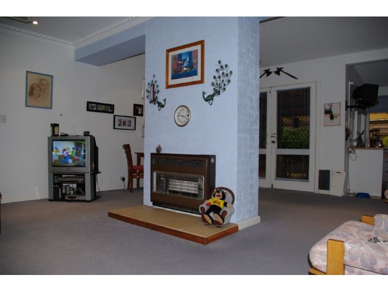 8 Hope Street, Rosebud VIC 3939