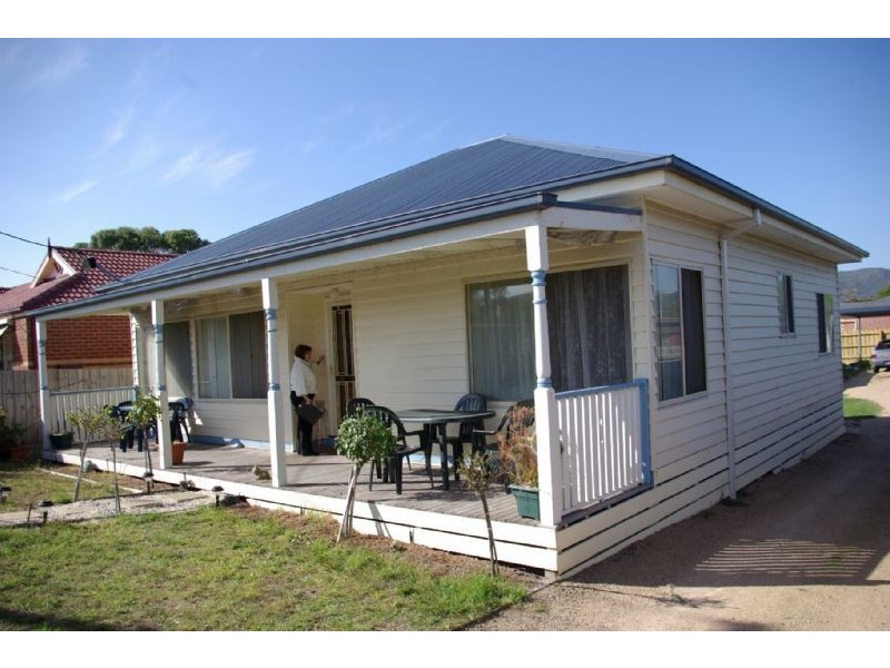 213 Ninth Avenue South, Rosebud VIC 3939