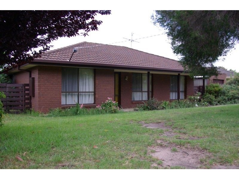 6 Harverson Drive, Rosebud VIC 3939
