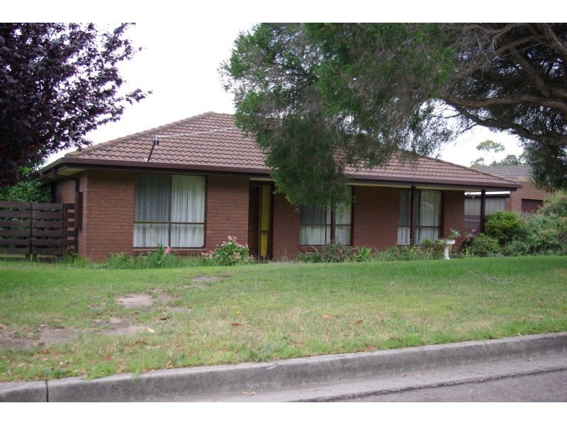 6 Harverson Drive, Rosebud VIC 3939
