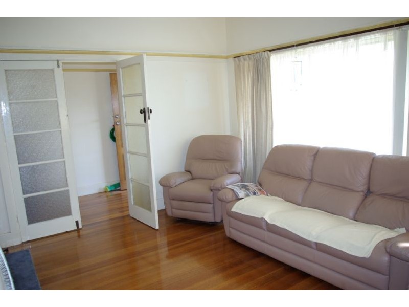 213 Ninth Avenue South, Rosebud VIC 3939