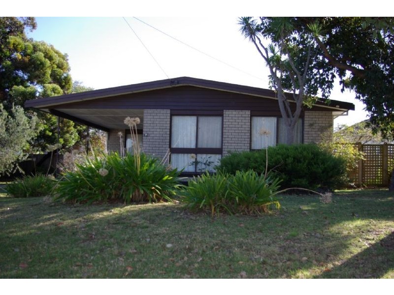 62 Cootamundra Aveune, Rosebud West VIC 3940