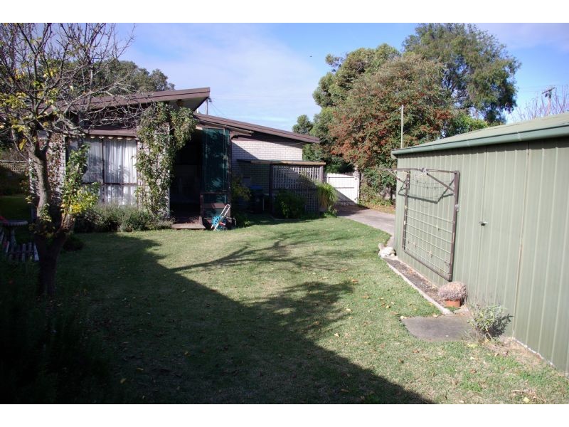 62 Cootamundra Aveune, Rosebud West VIC 3940