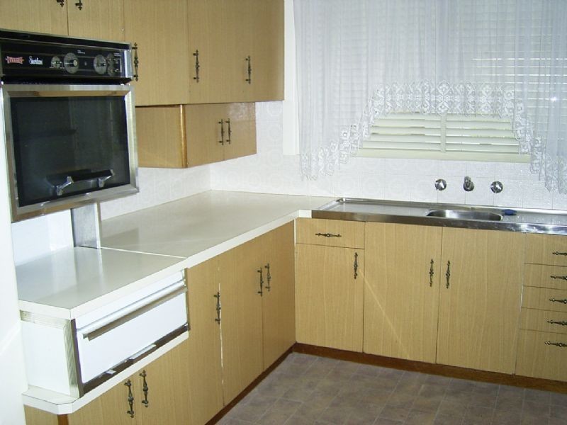 24 Boneo Road, Rosebud VIC 3939