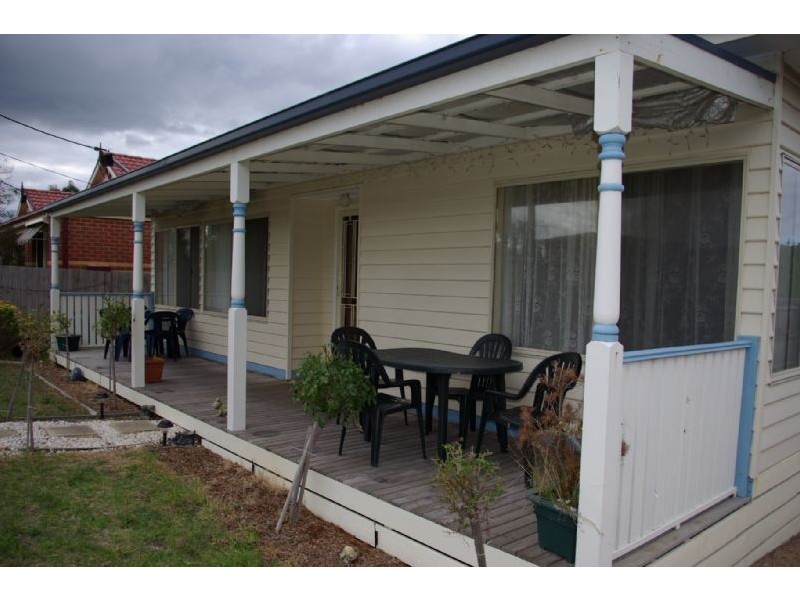 213 Ninth Avenue South, Rosebud VIC 3939