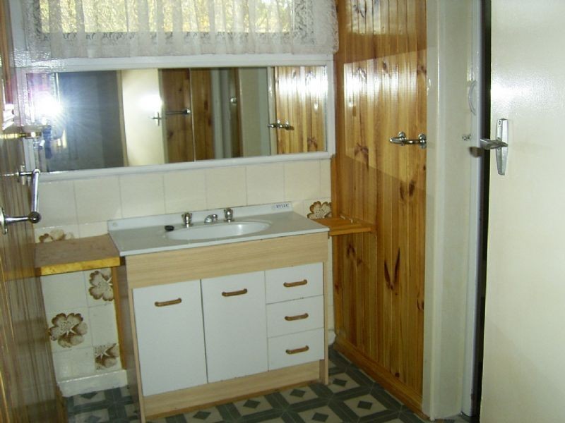 296 Eastbourne Road, Rosebud VIC 3939