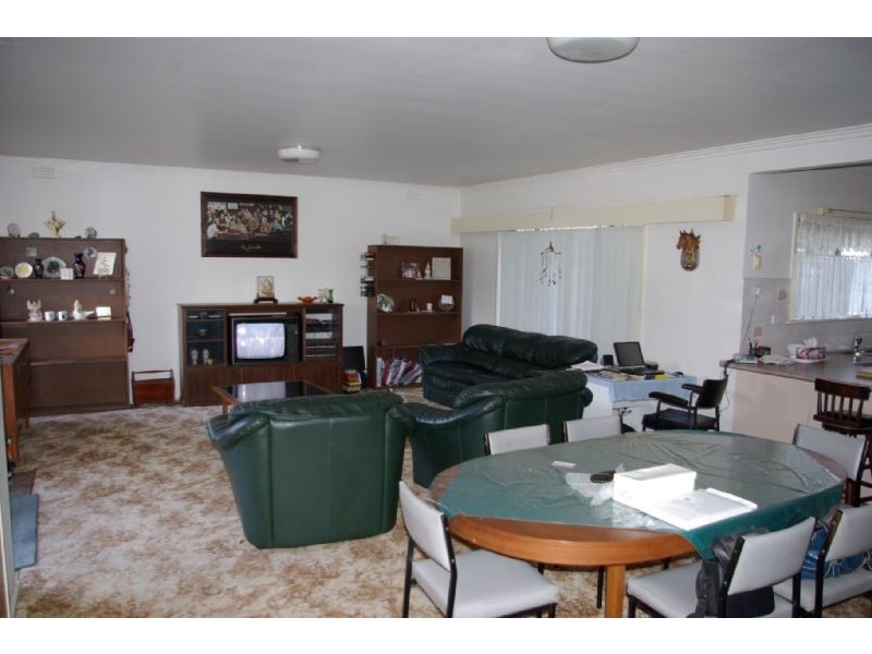 49 South Road, Rosebud VIC 3939