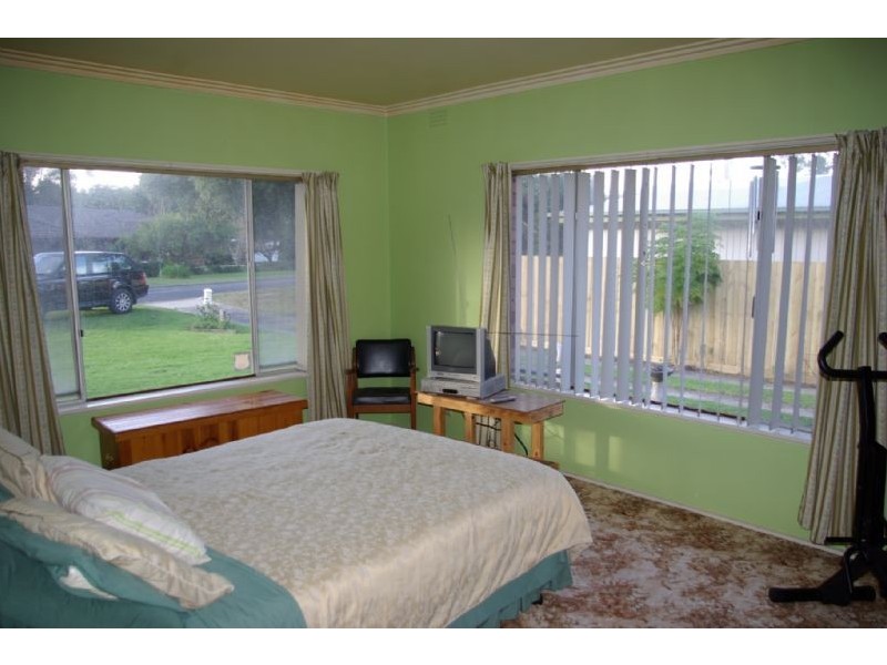 49 South Road, Rosebud VIC 3939