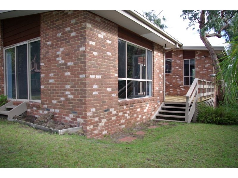 9 Carrajung Street, Rosebud VIC 3939