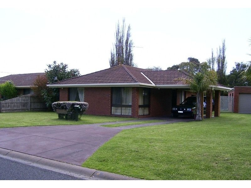 4 Keogh Street, Rosebud VIC 3939