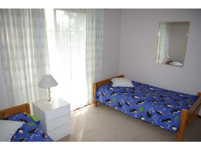 9 Nullawarre Avenue, Rosebud VIC 3939