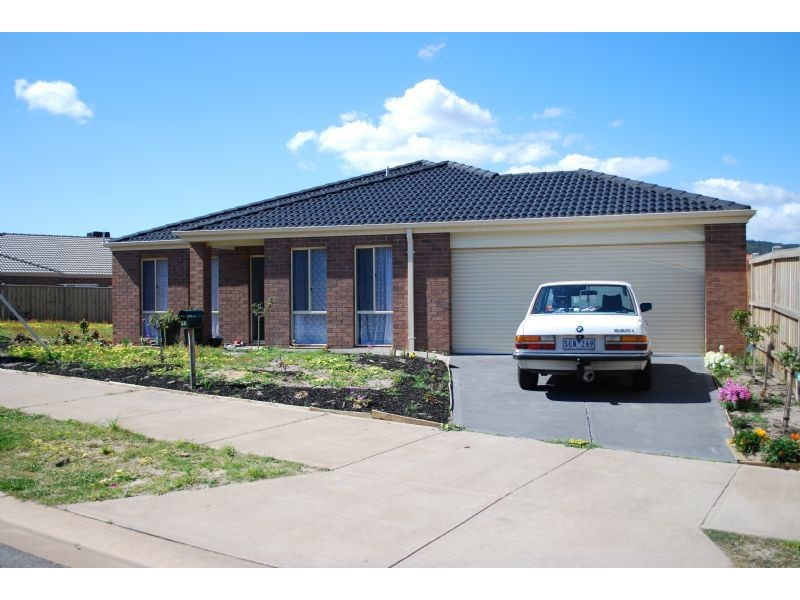 25 Parkedge Circuit, Rosebud VIC 3939