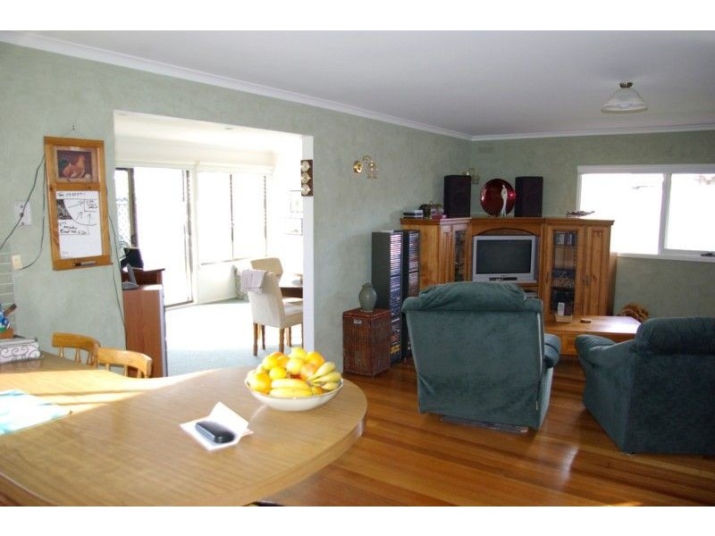 26 Cain Street, Rosebud West VIC 3940