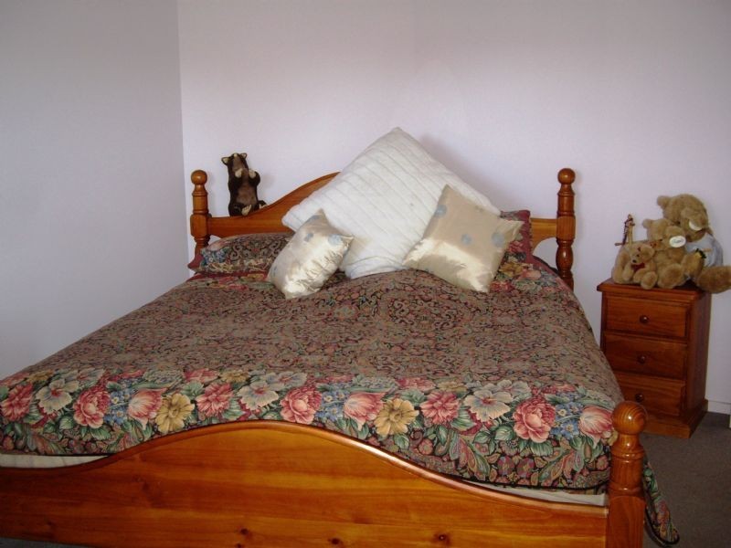 44 Mawarra Avenue, Rosebud West VIC 3940