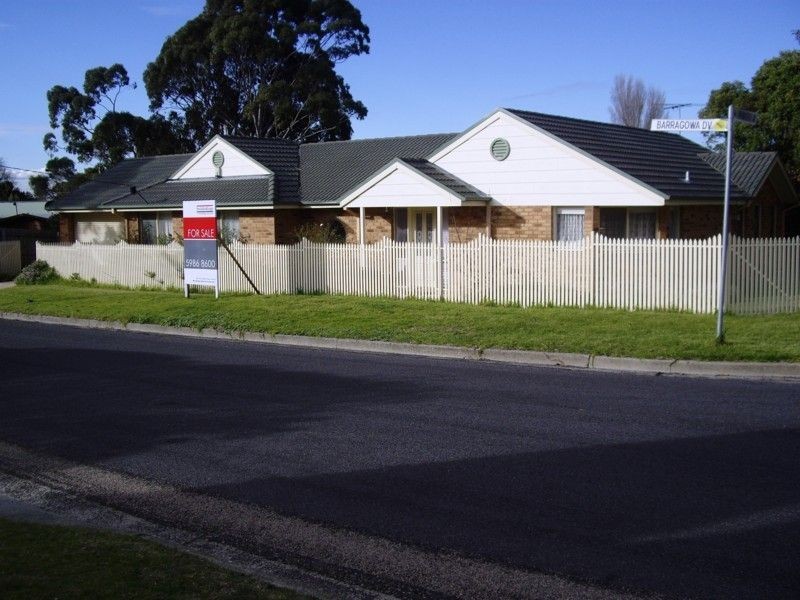 44 Mawarra Avenue, Rosebud West VIC 3940