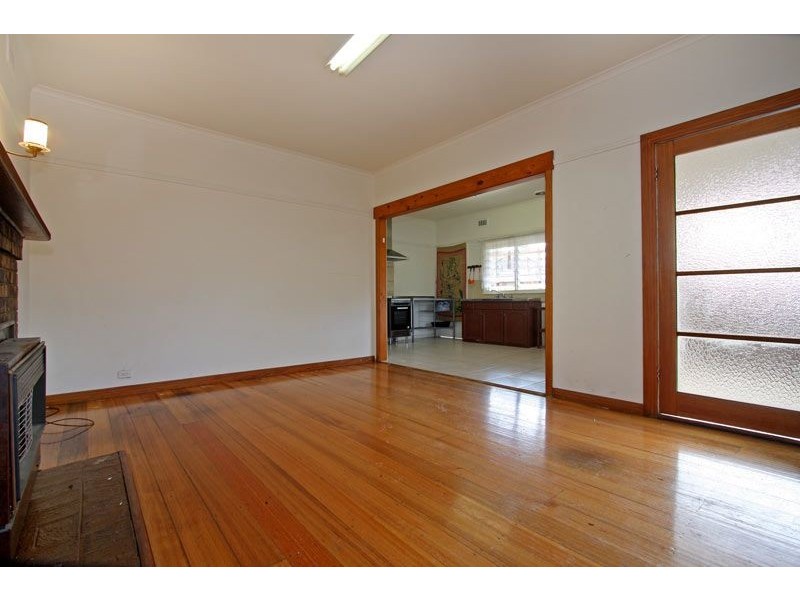 36 Sixth Avenue, Rosebud VIC 3939