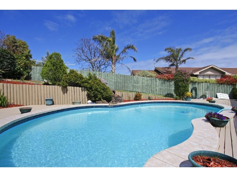 74 Elizabeth Drive, Rosebud VIC 3939