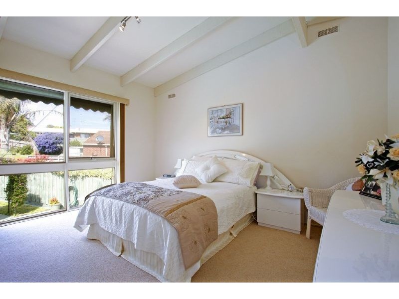 74 Elizabeth Drive, Rosebud VIC 3939