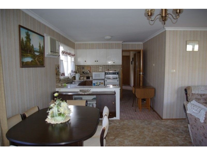 66 Eighth Avenue, Rosebud VIC 3939