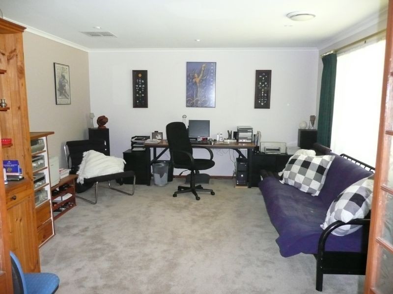 58 Hove Road, Rosebud VIC 3939