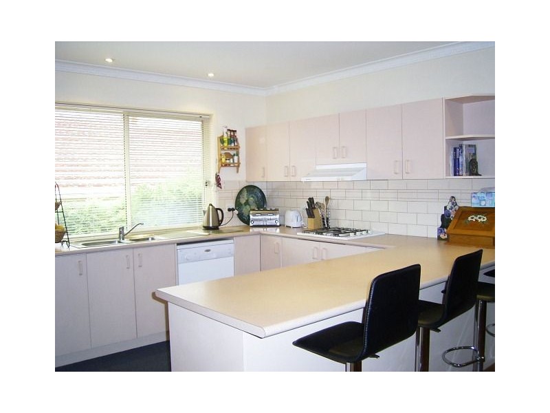26 Currawong Court, Rosebud West VIC 3940