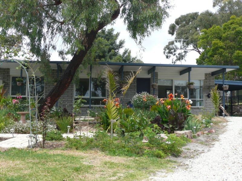 8 Devon Court, Rosebud VIC 3939