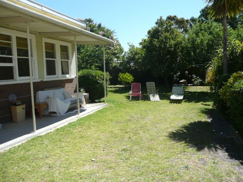 16 Martin Street, Rosebud VIC 3939