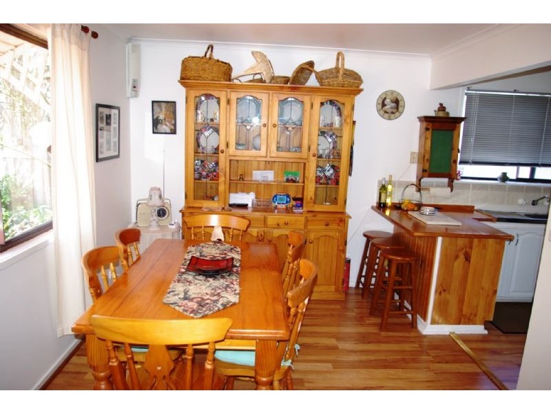 120 Fourth Avenue, Rosebud VIC 3939