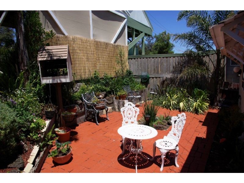 120 Fourth Avenue, Rosebud VIC 3939