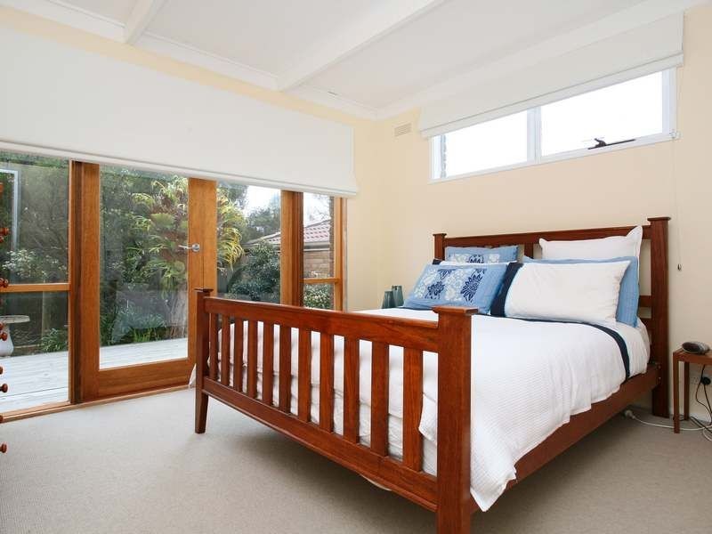 33 Hardy Street, Rye VIC 3941