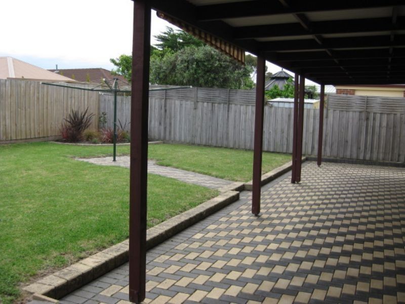 21 The Helm, Rosebud West VIC 3940