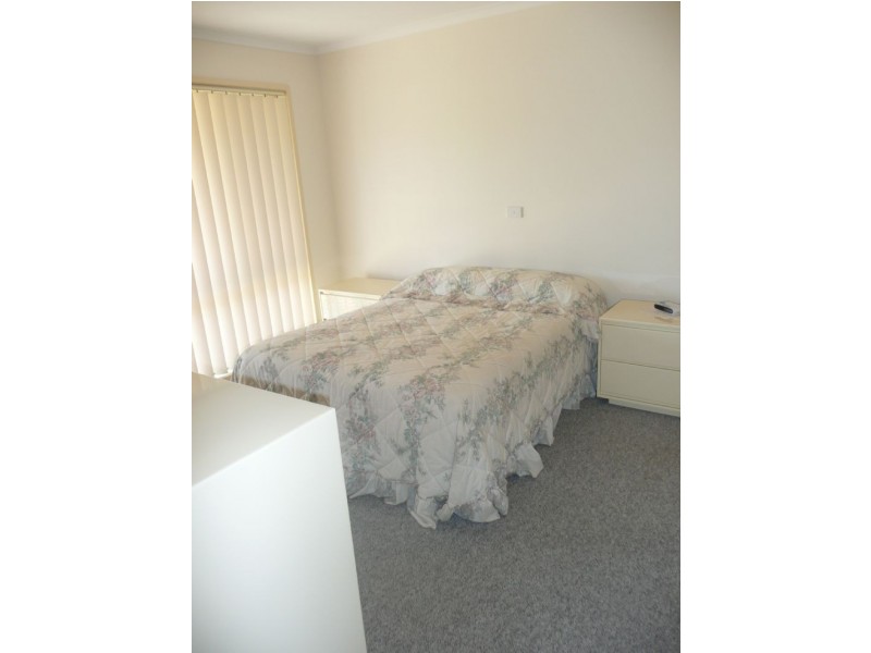 21 The Helm, Rosebud West VIC 3940