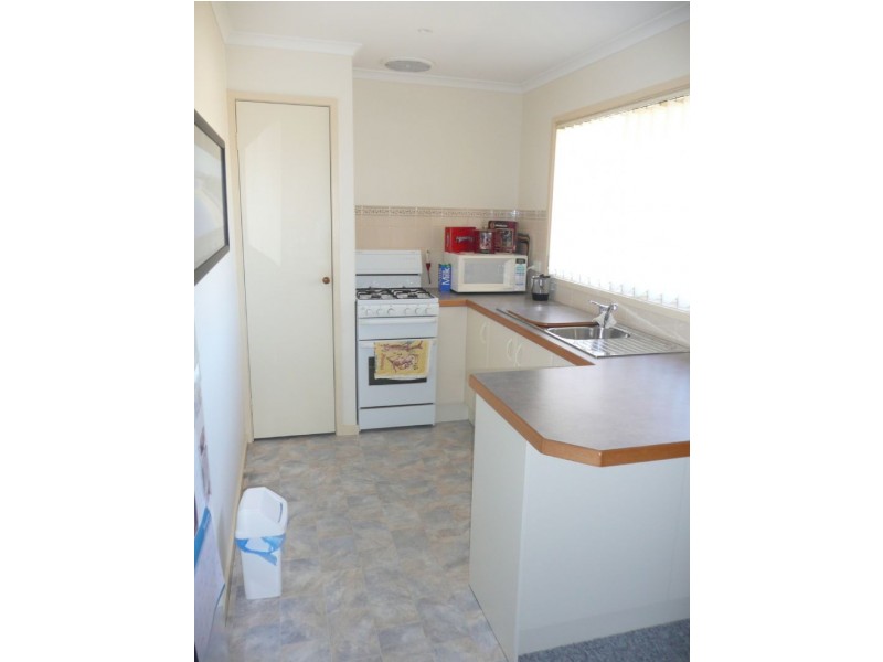 21 The Helm, Rosebud West VIC 3940