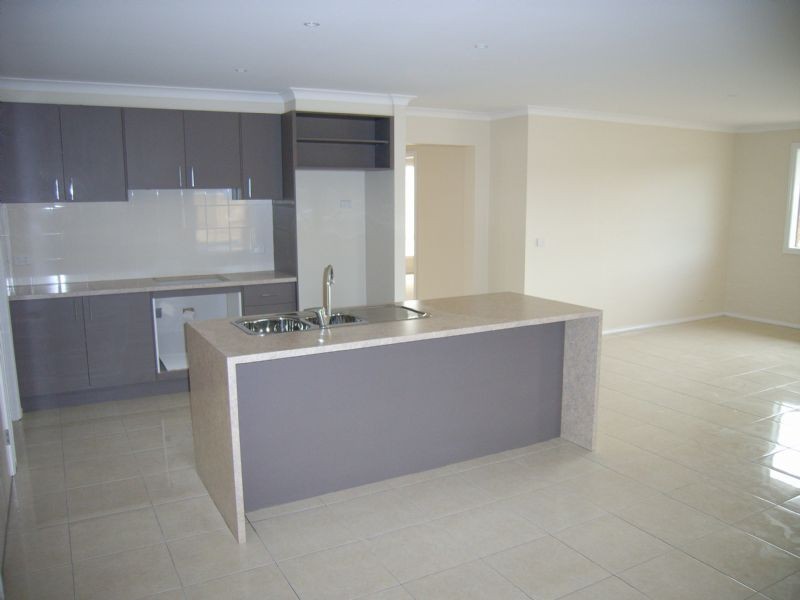 21 Park Edge Circuit, Rosebud VIC 3939