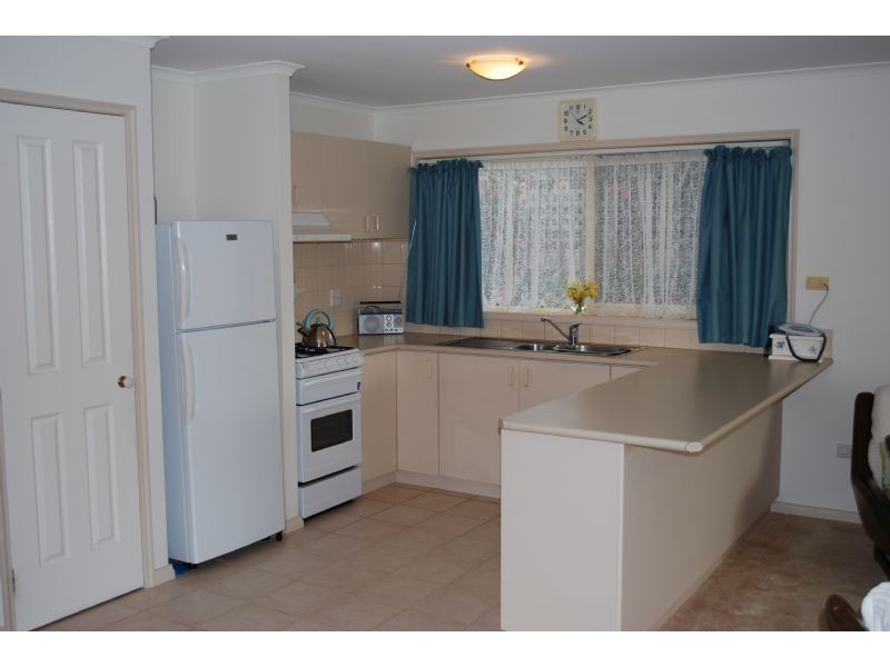 51 Banksia Place, Rosebud VIC 3939