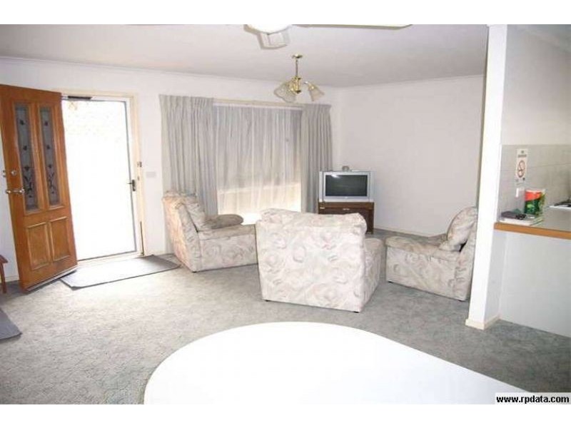 15 Fifth Avenue, Rosebud VIC 3939