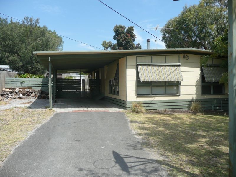 39 Leura Crescent, Rosebud VIC 3939