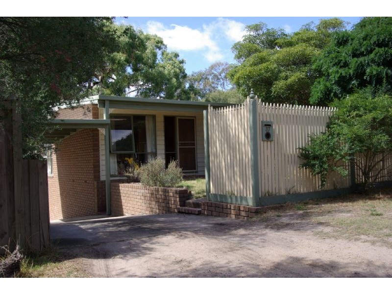 37 Flinders Avenue, Rosebud VIC 3939