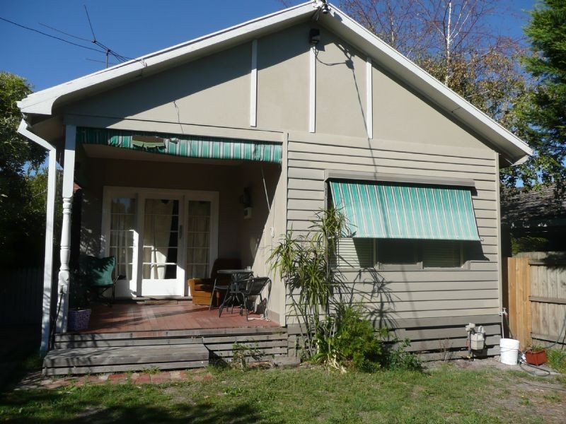 61 Seventh Avenue, Rosebud VIC 3939