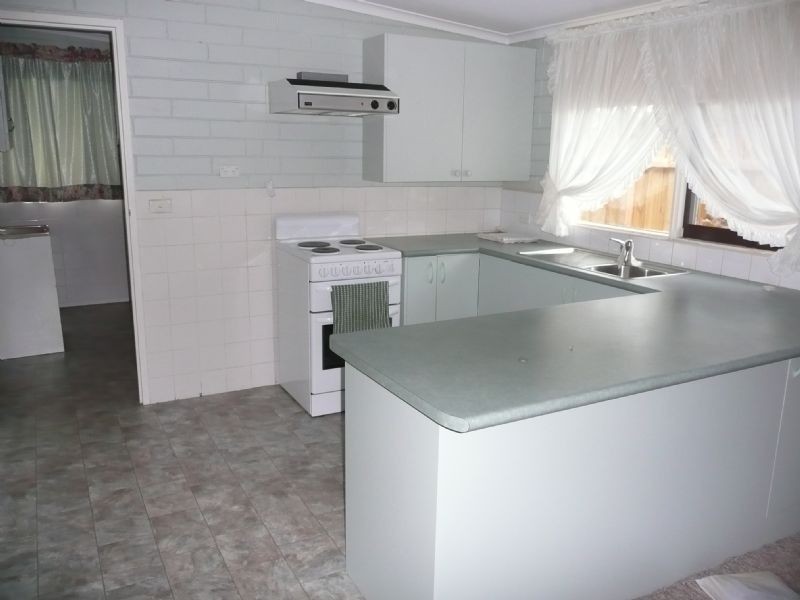 32 Illaroo Street, Rosebud West VIC 3940