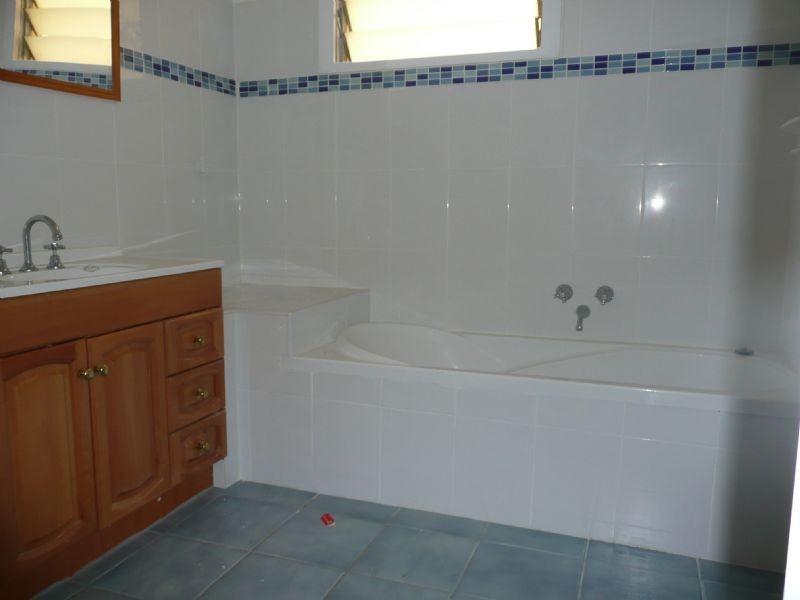 40 Florence Avenue, Rosebud West VIC 3940