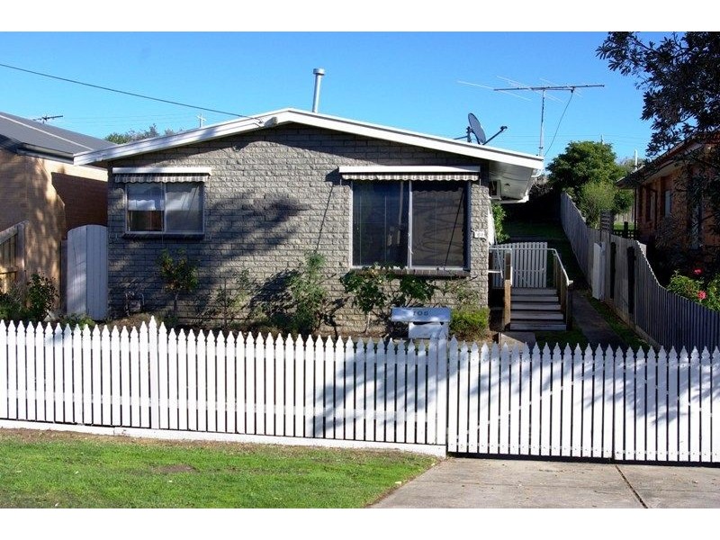 106 Fifth Avenue, Rosebud VIC 3939