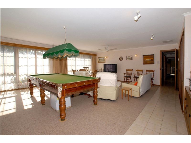 437 Waterfall Gully Road, Rosebud VIC 3939