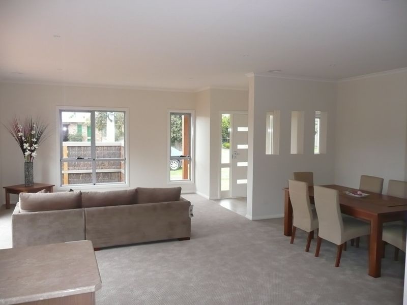 1/32 Kingfisher Avenue, Rosebud West VIC 3940
