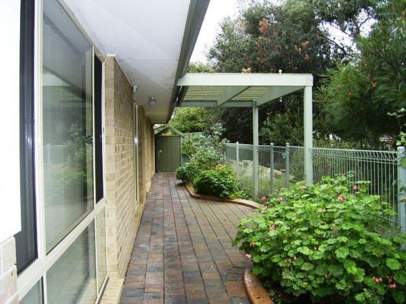 2 Banksia Place, Rosebud VIC 3939