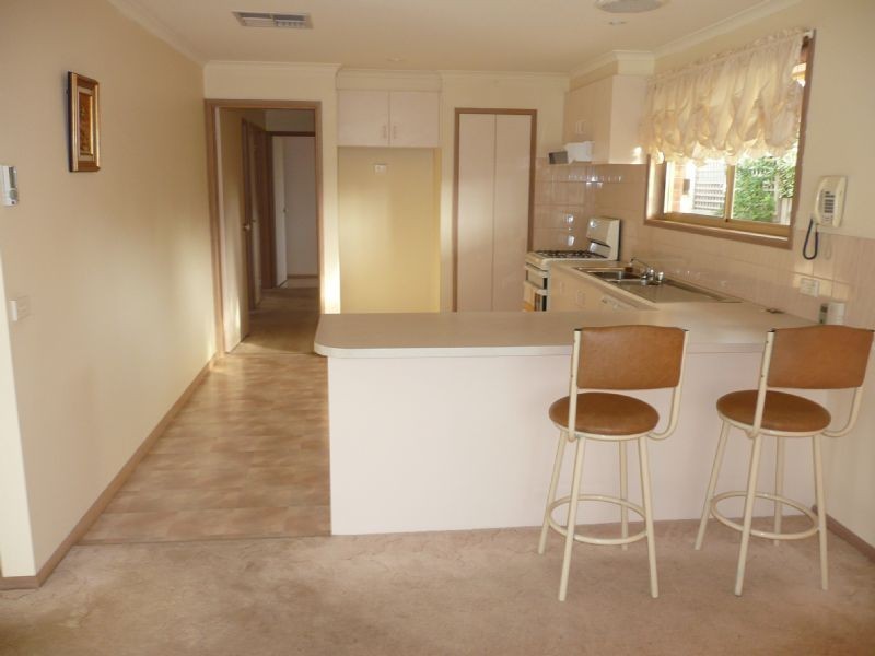 2/82 Potton Avenue, Rosebud VIC 3939