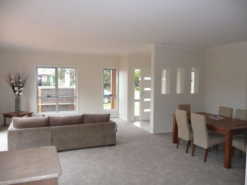 1/32 Kingfisher Avenue, Rosebud West VIC 3940
