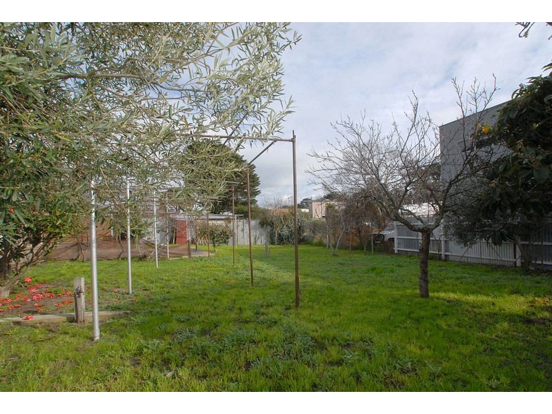 2-4 Chatfield Avenue, Rosebud West VIC 3940
